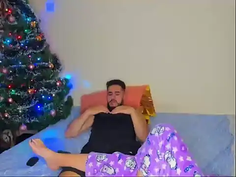 astredad2025's cam snapshot