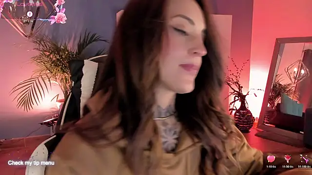 Megan_inked's cam snapshot