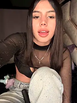 Laura-Khalifa's cam snapshot