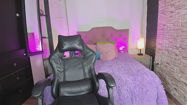 kitty_queen10's cam snapshot