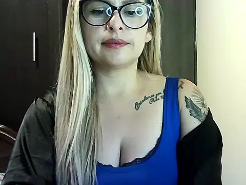 Valery__Rouse_'s cam snapshot