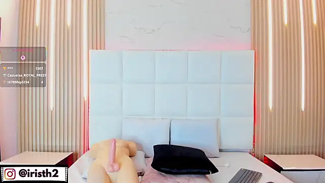 Iris_Thompson_'s cam snapshot