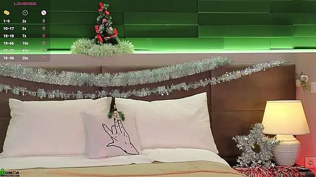 Rina_Red's cam snapshot