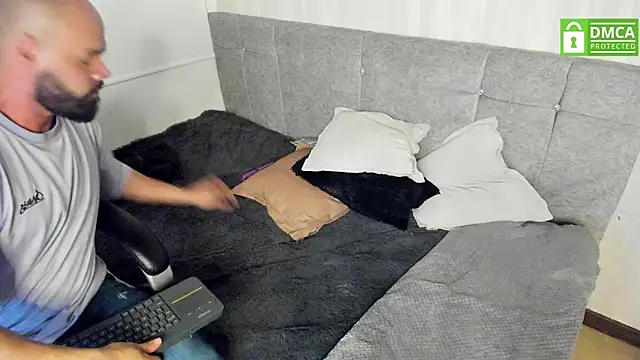 Luke_Diaz7's cam snapshot