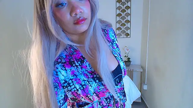 Mathilde_lina's cam snapshot