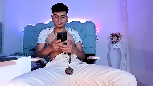 Charlie_Cock_'s cam snapshot