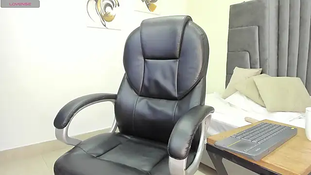 bellaadams35's cam snapshot