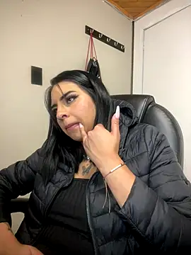 Hilary_pinkk's cam snapshot