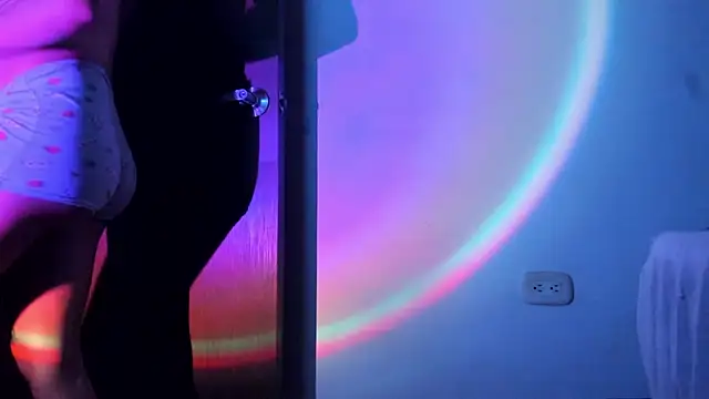 Dhalila_'s cam snapshot