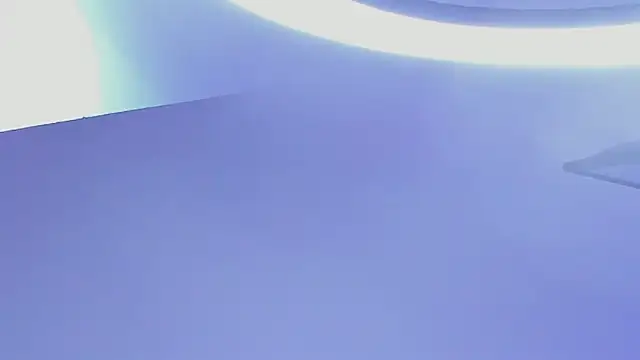 tyra_bankss_'s cam snapshot