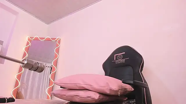 Shinedark_tay1's cam snapshot