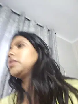 Indian_GlowingMiax live sex cam