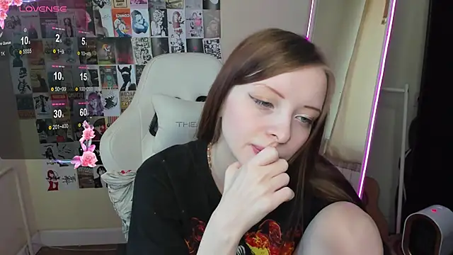 AliceHaris's cam snapshot