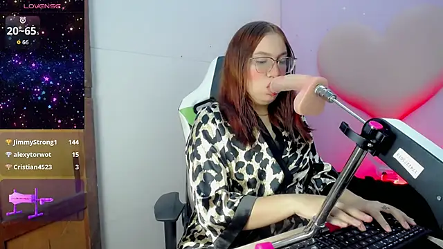 Isabella_saenzz_'s cam snapshot