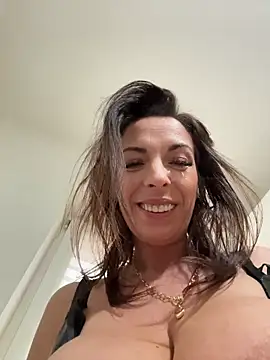 Almmaxxxx live sex cam