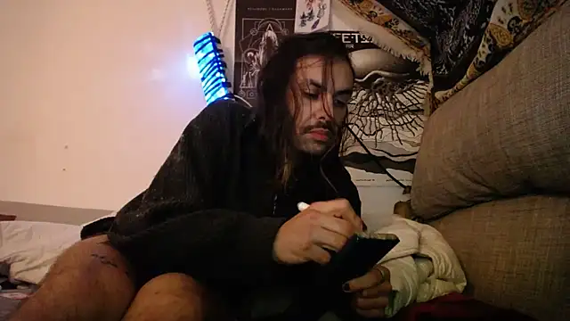 P4RtYBOII92 live sex cam