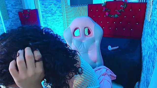 mia_hernnandez's cam snapshot