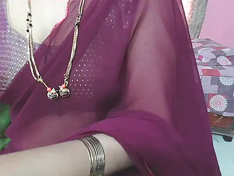 sunitha-3's cam snapshot