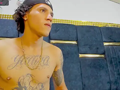 liamandkristal's cam snapshot