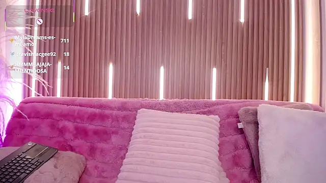 MylaDreams's cam snapshot