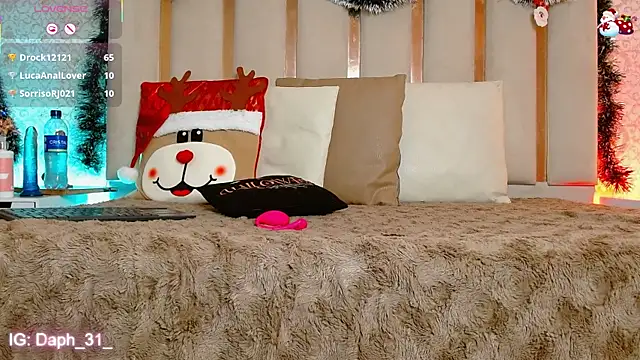 Daphnne_tay live sex cam