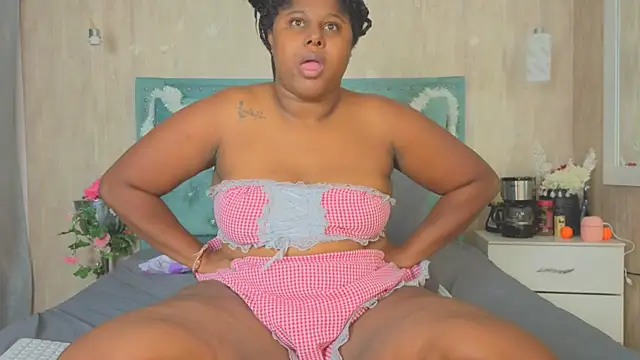 Alexa_roussee's cam snapshot