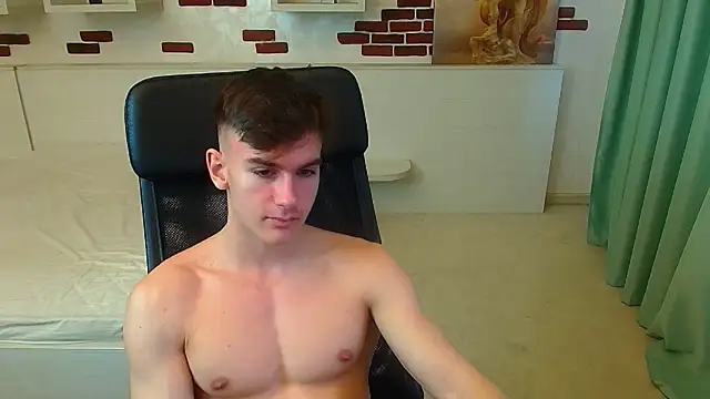 BradyFlint's cam snapshot