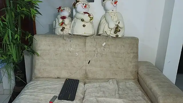 Lorenne_Miller's cam snapshot