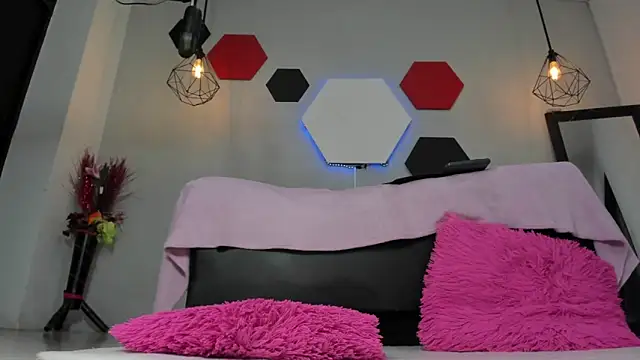 martinaclark's cam snapshot