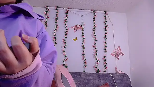 Danagh_'s cam snapshot