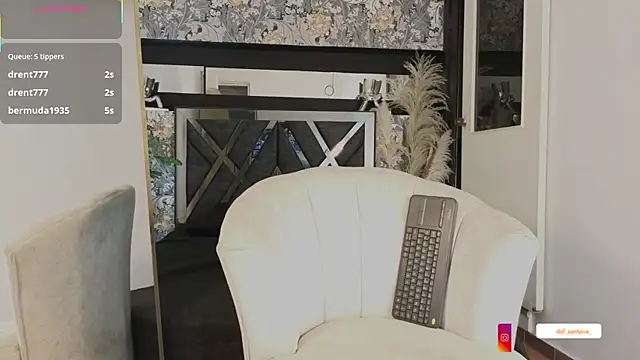 maddy_cooper_'s cam snapshot