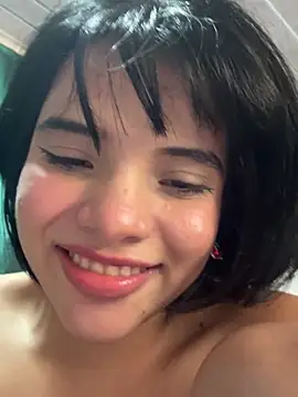 Ada_sienn live sex cam