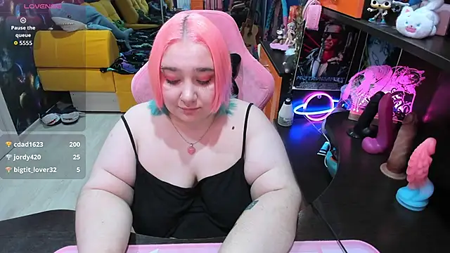 Softie_Sofy's cam snapshot