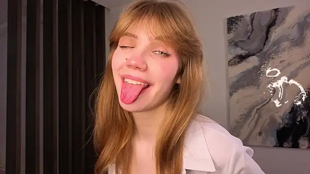 pienaple live sex cam