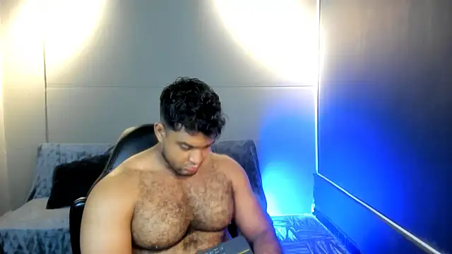 Big_furry_bear13's cam snapshot