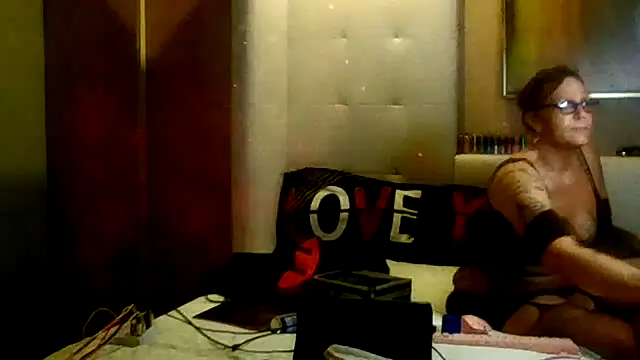 SparklesB1tch's cam snapshot