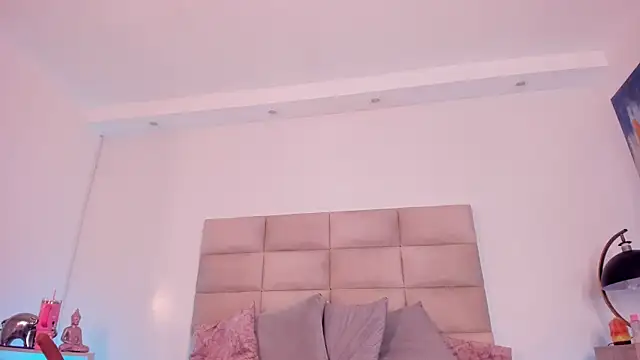 AngelyRosse1's cam snapshot