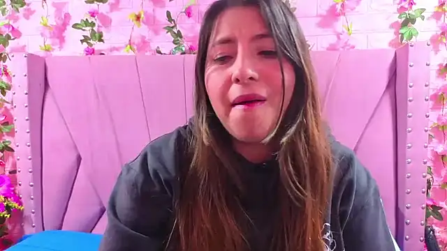 Alyy_Brown's cam snapshot