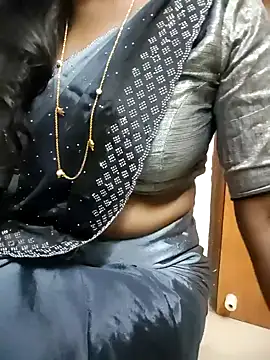 Tamilmallu-duskygirl03's cam snapshot