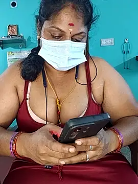 deepikasree143's cam snapshot