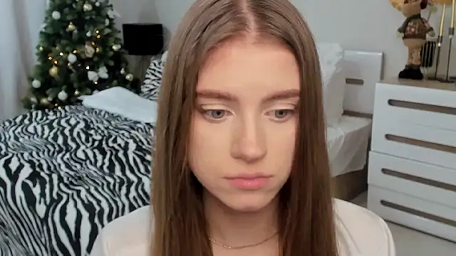 Erica_Kiss's cam snapshot