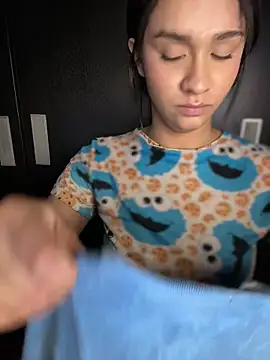 Isabella-Teen's cam snapshot