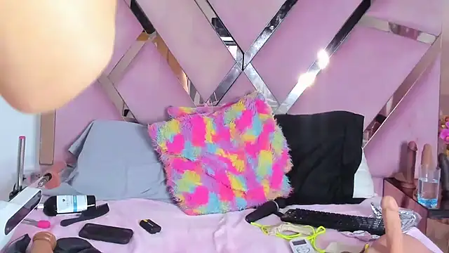 Freyaht's cam snapshot