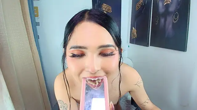 babygurlsweetcock's cam snapshot