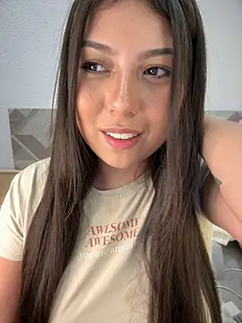 Maii_chan live sex cam