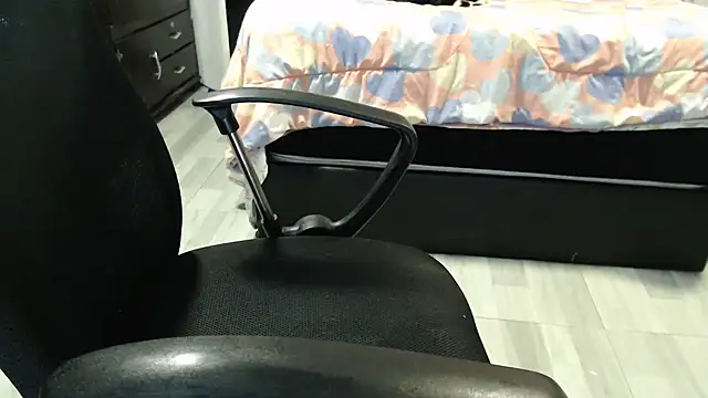 nadia__abaud's cam snapshot