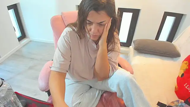 Dyana_Kaylinn's cam snapshot