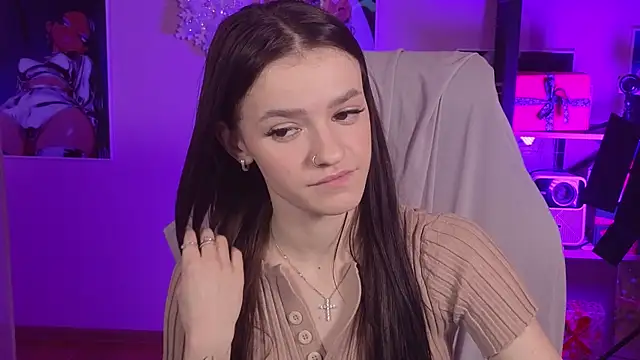 E_l_i_z_e_'s cam snapshot