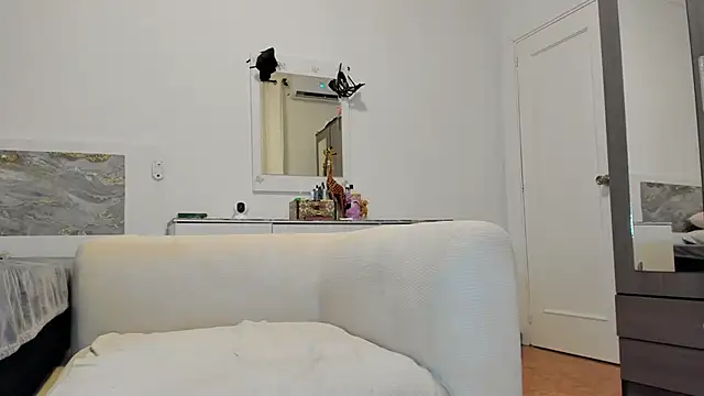 anisialuna_'s cam snapshot