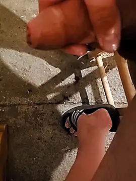 uncuthubs's cam snapshot